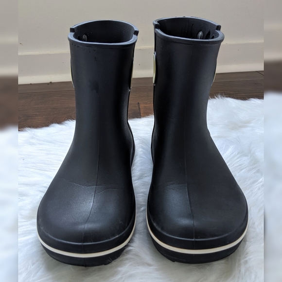 crocs jaunt shorty boot size 9